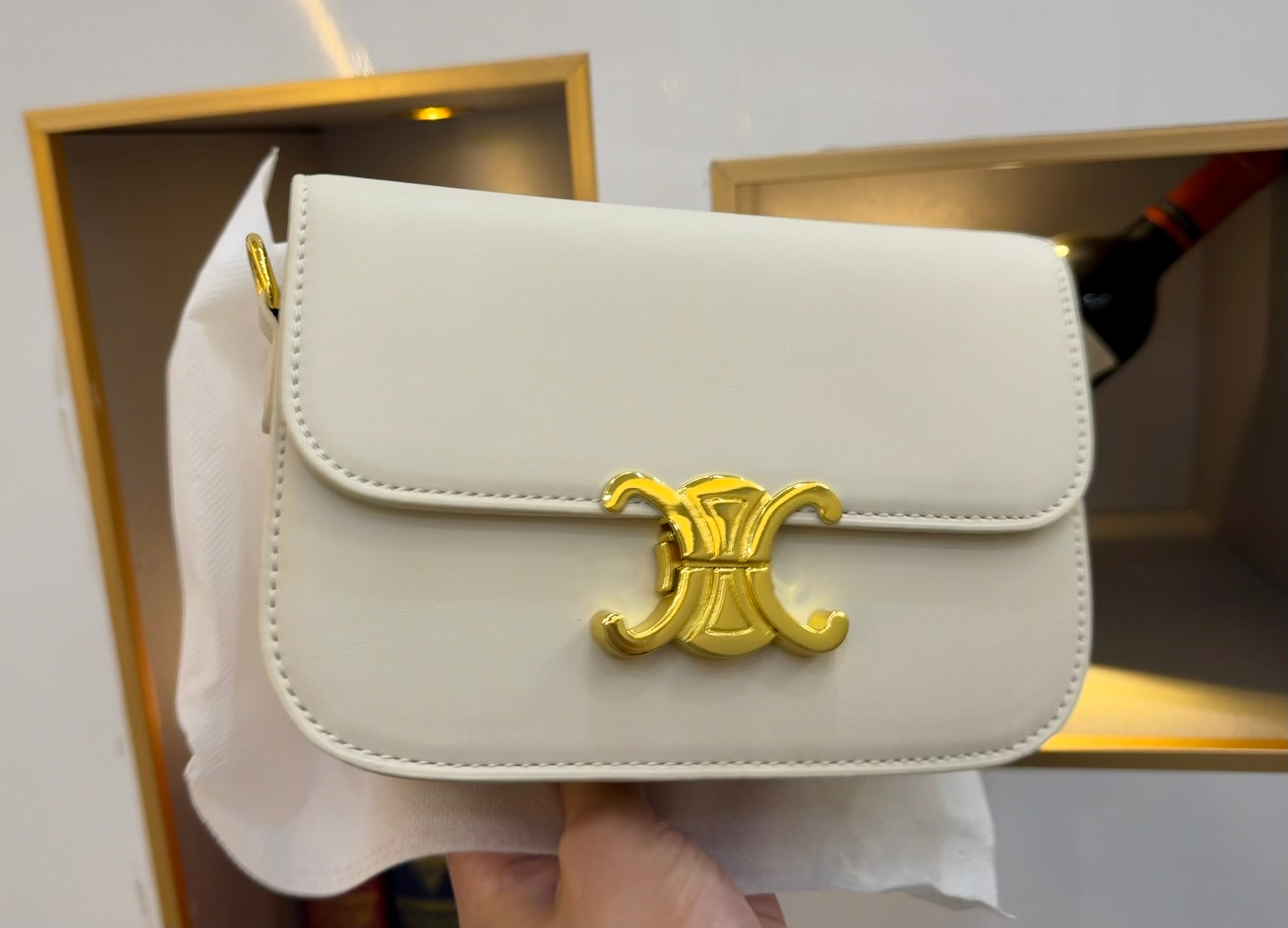 2026 new fashionable trendy vintage tofu pot niche quality single shoulder small square bag Versatile messenger bag for women