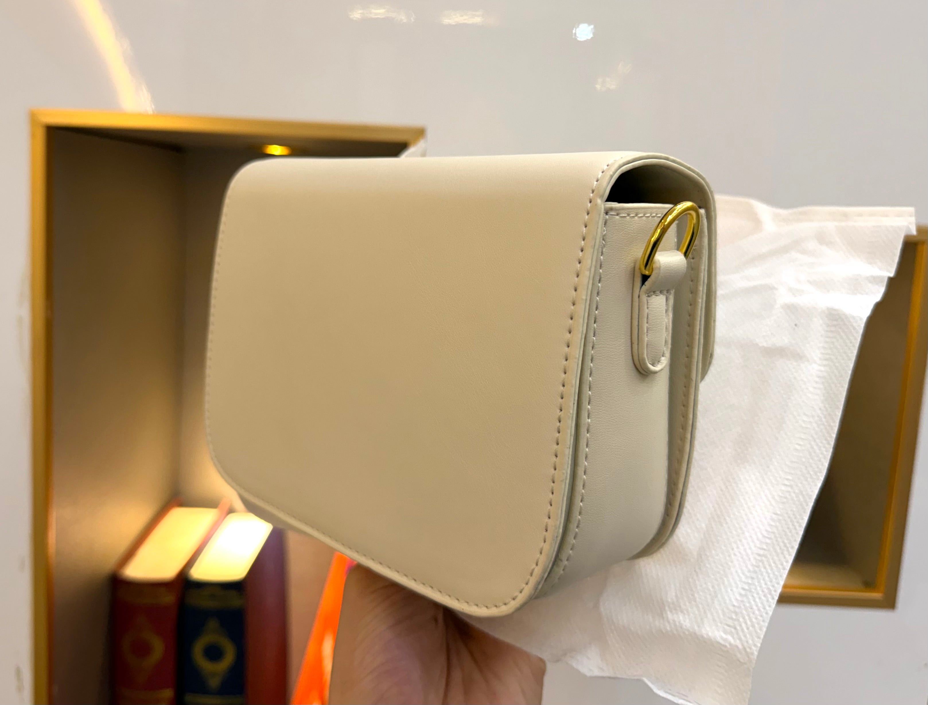 2026 new fashionable trendy vintage tofu pot niche quality single shoulder small square bag Versatile messenger bag for women